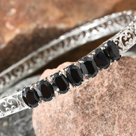 Stainless Steel Openwork Thai Black SPINEL 7 Stone Hinged Bangle Bracelet (7.25 in)